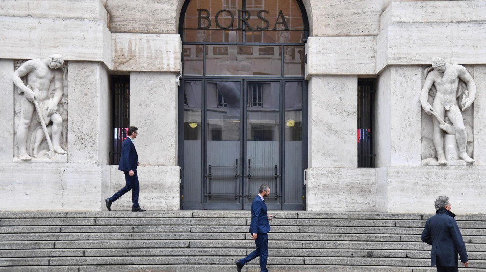 Borsa: il Pil non basta all'Europa, Milano -1,1%, giù i Btp