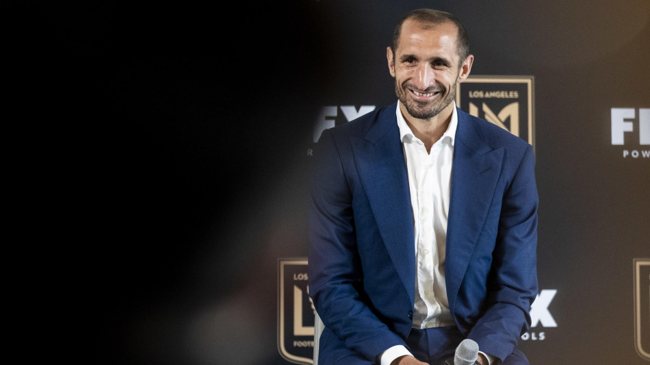 Calcio: Chiellini 'nella Juve inizia nuova fase della mia vita'