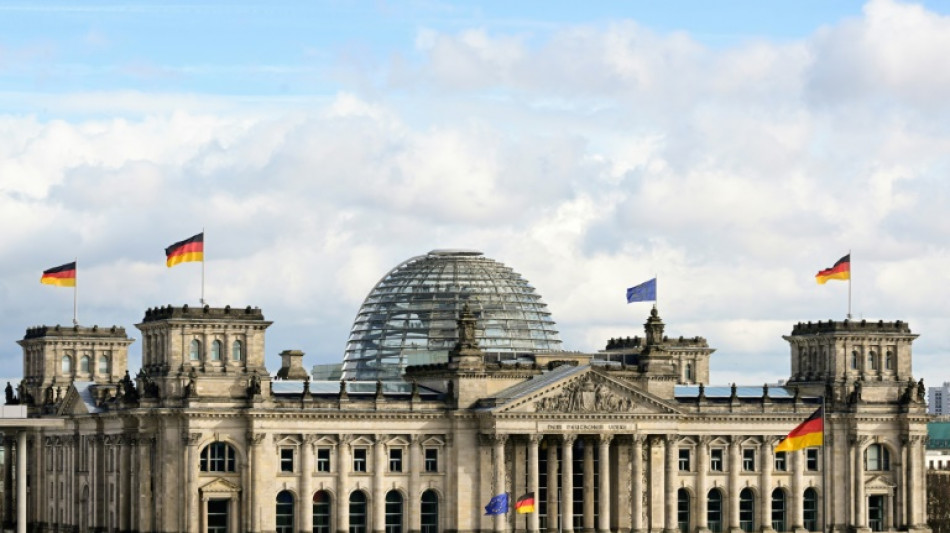 AfD will juristisch gegen Ausschluss aus FC Bundestag vorgehen