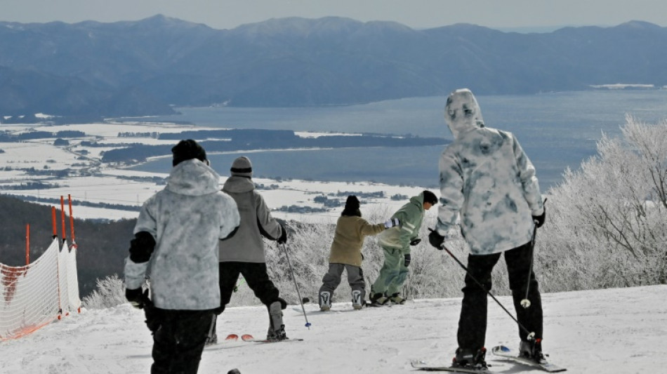 Fukushima apuesta a la nieve para borrar el estigma de la catástrofe nuclear