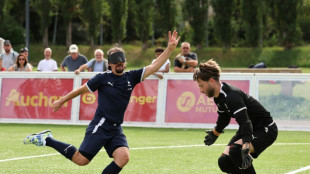 Jeux paralympiques: les Bleus du cécifoot se préparent à l'ombre des terrils