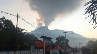 Alerta máxima en Indonesia por la erupción del volcán Lewotobi Laki-Laki