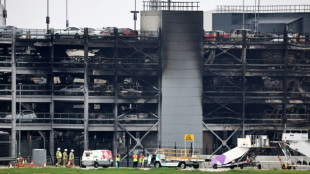 Incendio en aeropuerto londinense de Luton perturbó el tráfico aéreo