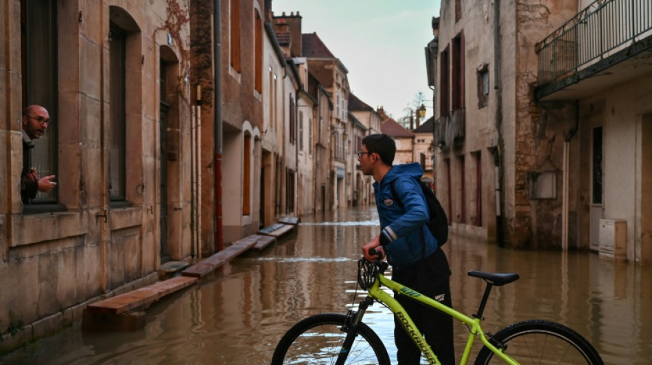 Décrue amorcée en Bourgogne, l'Yonne et la Saône-et-Loire restent en rouge