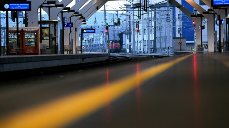 Streik bei der Bahn in Österreich bringt Zugverkehr komplett zum Erliegen 