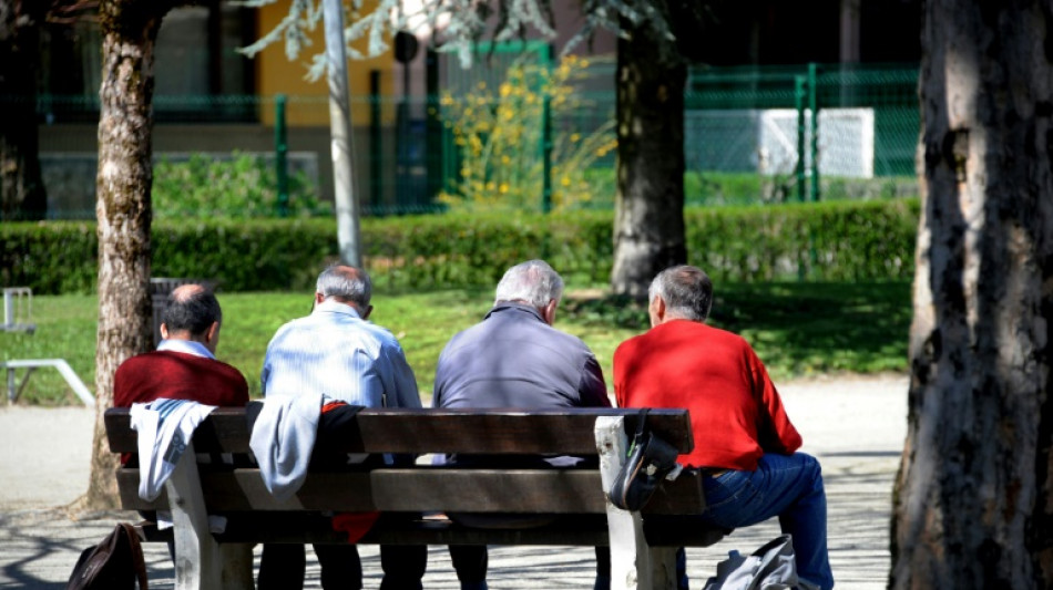 Verfassungsbeschwerden wegen Steuern auf Renten scheitern in Karlsruhe