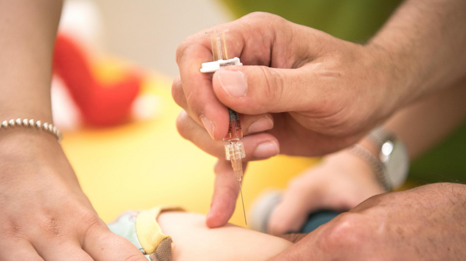 Pediatri, in corso una recrudescenza di morbillo e pertosse