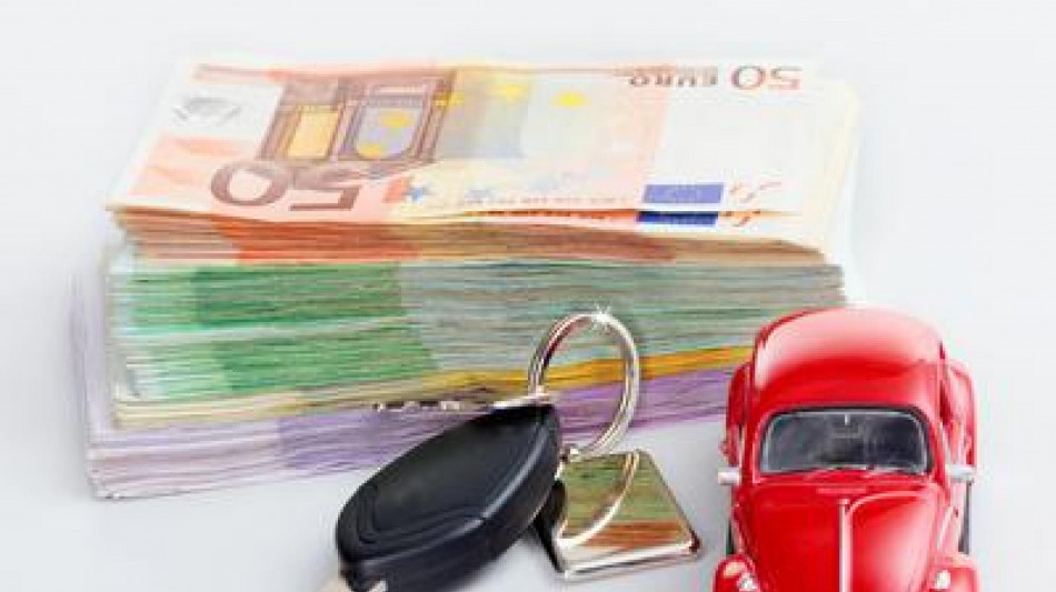 Ivass, a settembre prezzo Rc auto frena su agosto, +6,8% su anno