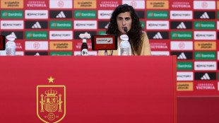 Sem Jenni Hermoso, Espanha convoca maioria das jogadoras campeãs do mundo