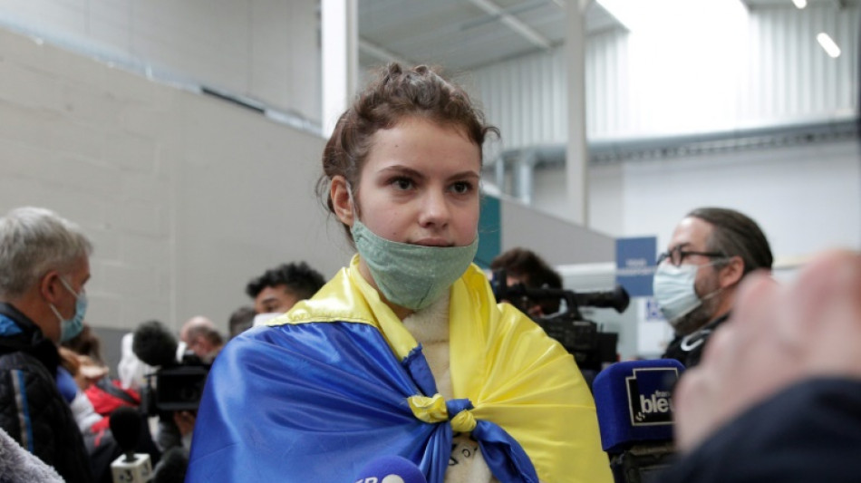 Fuir ou rester, le déchirement des premiers réfugiés ukrainiens arrivés en France
