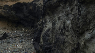 Pescadores protestan en Perú contra Repsol al cumplirse dos años de un derrame petrolero