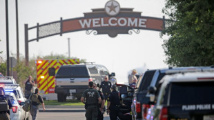 Un hombre mata a tiros a ocho personas en un centro comercial de Texas