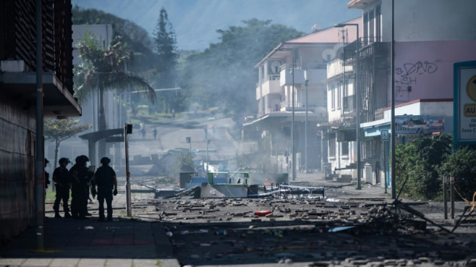 Nouvelle-Calédonie: deux indépendantistes écroués à Nouméa sur fond de reprise des violences