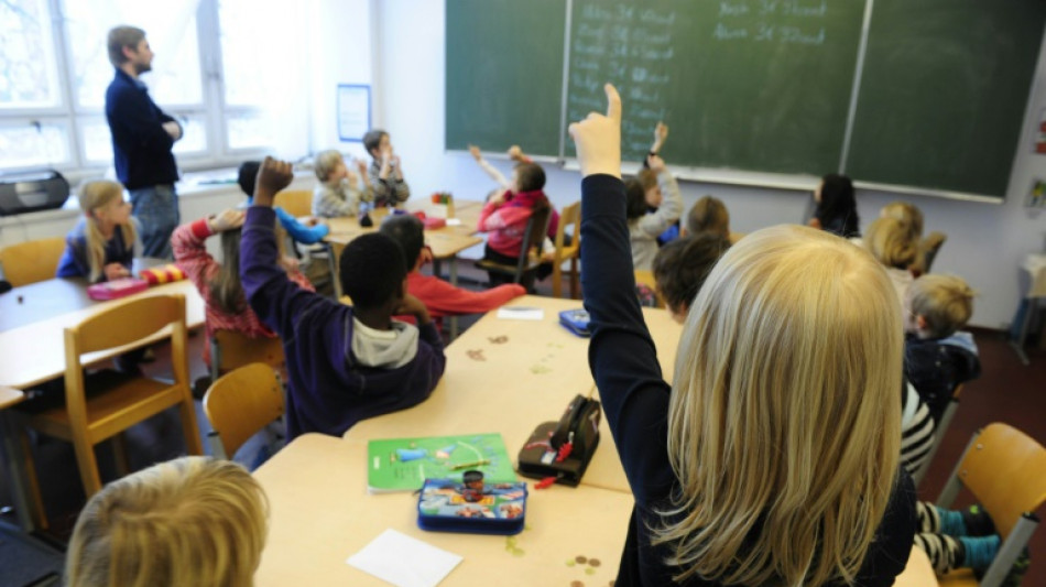 Arbeitgeber legen Plan zur Verbesserung der Schulqualität vor