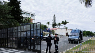 Nouvelle-Calédonie: sept militants indépendantistes transférés en métropole pour y être incarcérés