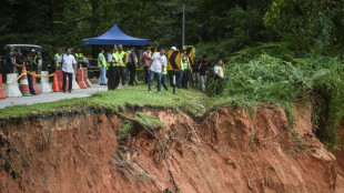 Aumentan a 23 los muertos por el deslave de tierra en Malasia