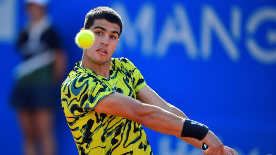 Alcaraz y Tsitsipas jugarán una espectacular final del Torneo de Barcelona