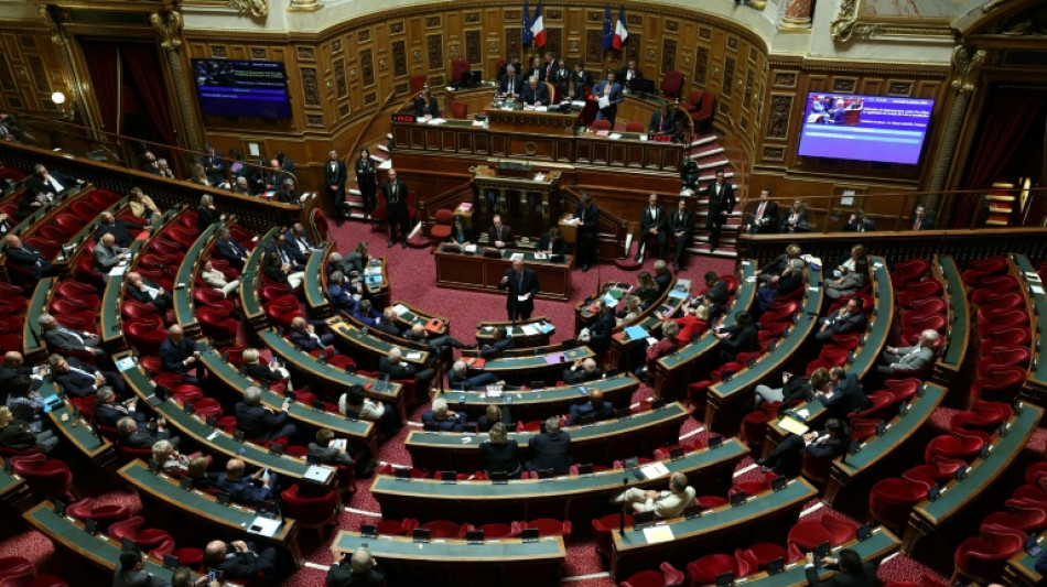 La Asamblea francesa debatirá el miércoles las mociones de censura contra el gobierno