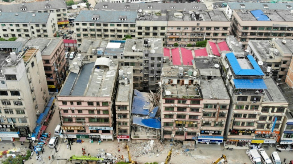 China building collapse death toll rises to 53