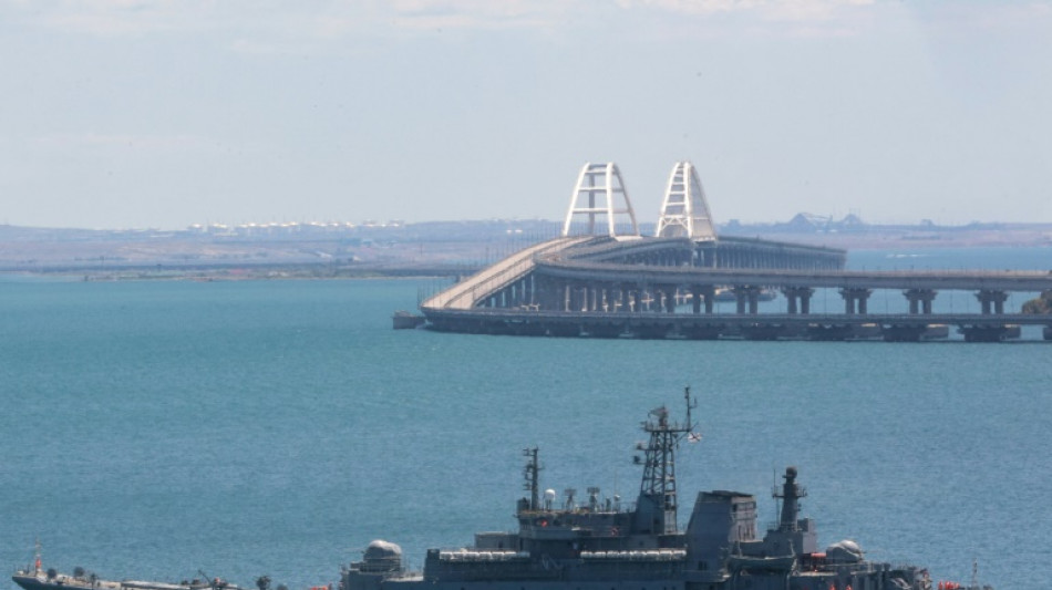 Los petroleros rusos que naufragaron cerca de Crimea empiezan a verter combustible