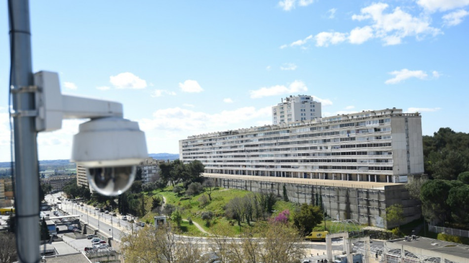 Agression d'un journaliste à Nîmes: trois personnes en garde à vue