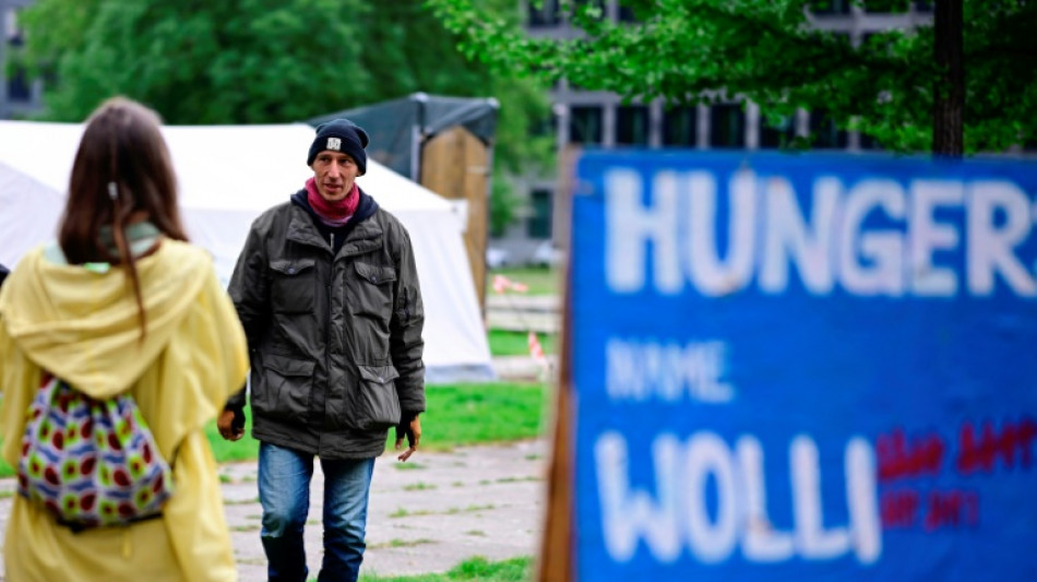 Klimastreik in Berlin: Aktivist im Hungerstreik in Krankenhaus eingeliefert