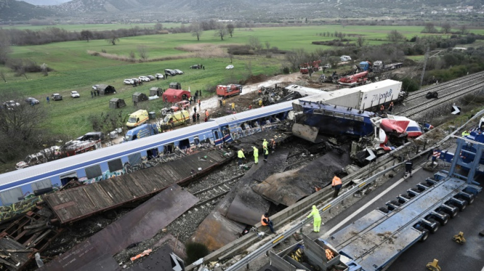 Huelga y protestas tras tragedia ferroviaria que dejó 57 muertos en Grecia