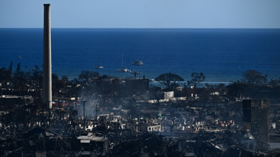 Dans une ville hawaïenne carbonisée, les cendres et le chagrin