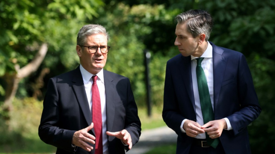 Ireland and UK to 'reset' relations as Starmer visits Dublin