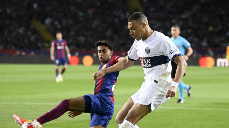 PSG nach Sieg in Barcelona im Halbfinale