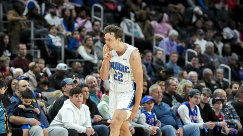 Wagner-Brüder gewinnen deutsches NBA-Duell mit Schröder