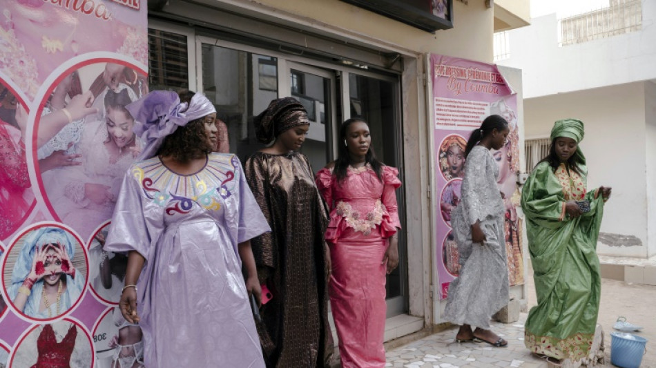 Au Sénégal, en tenue de luxe pour l'Aïd à moitié prix