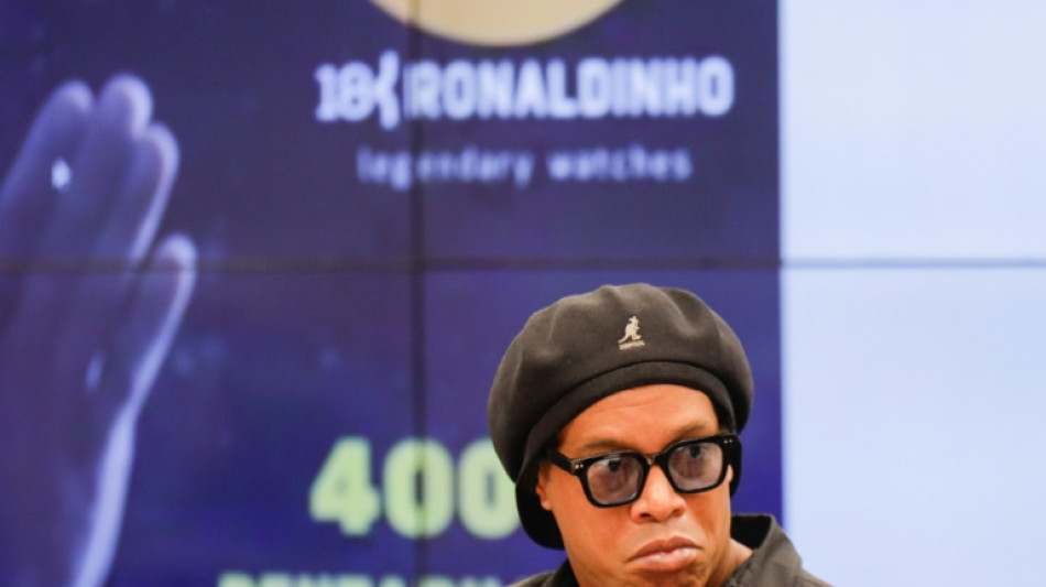 Ronaldinho niega relación con una estafa piramidal ante Congreso brasileño