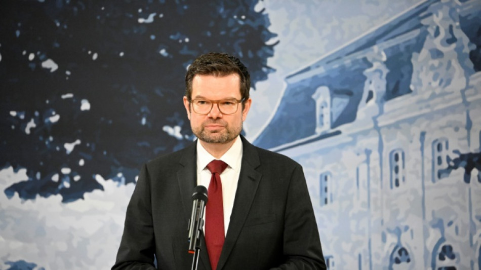 Buschmann hebt Bedeutung von Namensrechts-Reform hervor