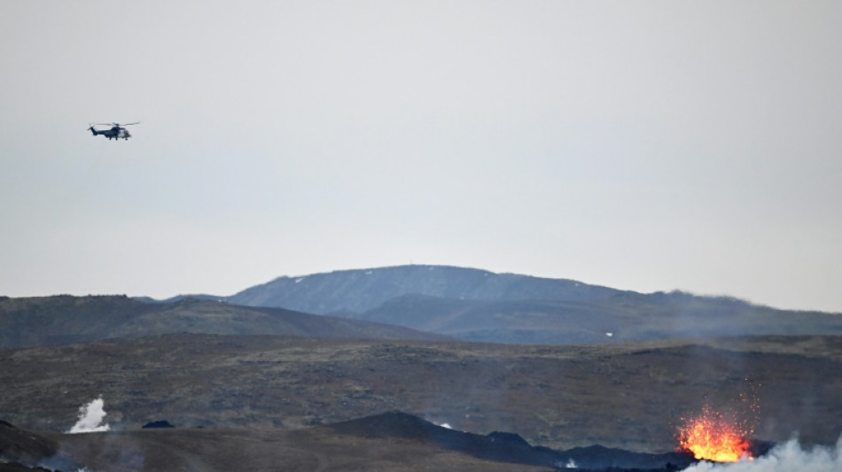 La actividad del volcán que entró en erupción en Islandia se calmó