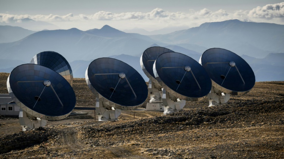 Avec 12 coupoles, le radiotélescope du plateau de Bure est au complet 