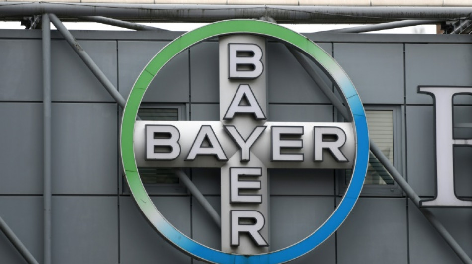 Preissteigerungen für Unkrautvernichter treiben Zahlen von Bayer in die Höhe