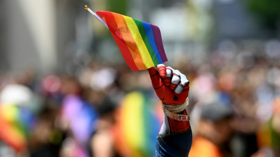 Mehr als eine Million Menschen bei Demonstration zu Christopher Street Day in Köln