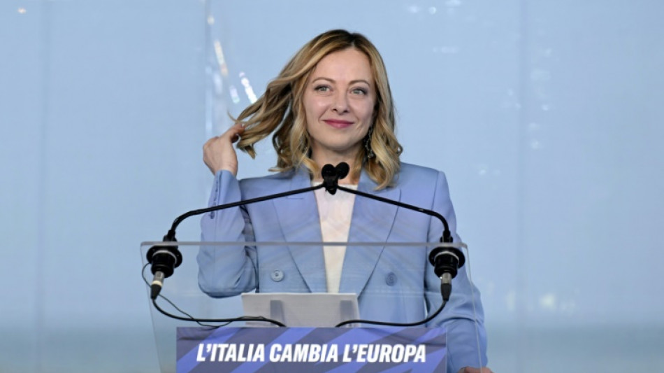 Giorgia Meloni tête de liste de son parti d'extrême droite aux européennes