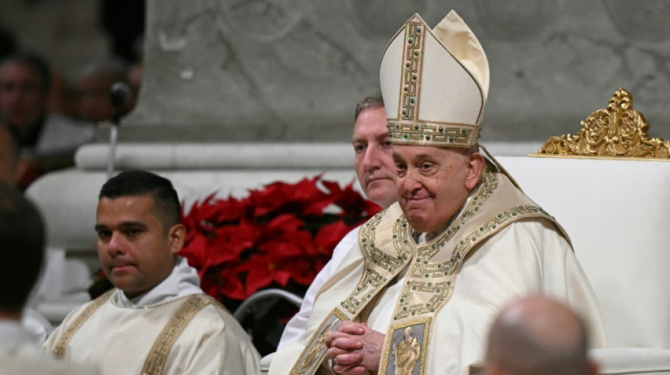 Pope kicks off Christmas under shadow of war