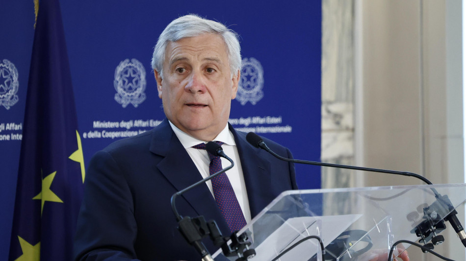 Tajani, 'valutiamo sanzioni a Pasdaran ma non chiudere dialogo'