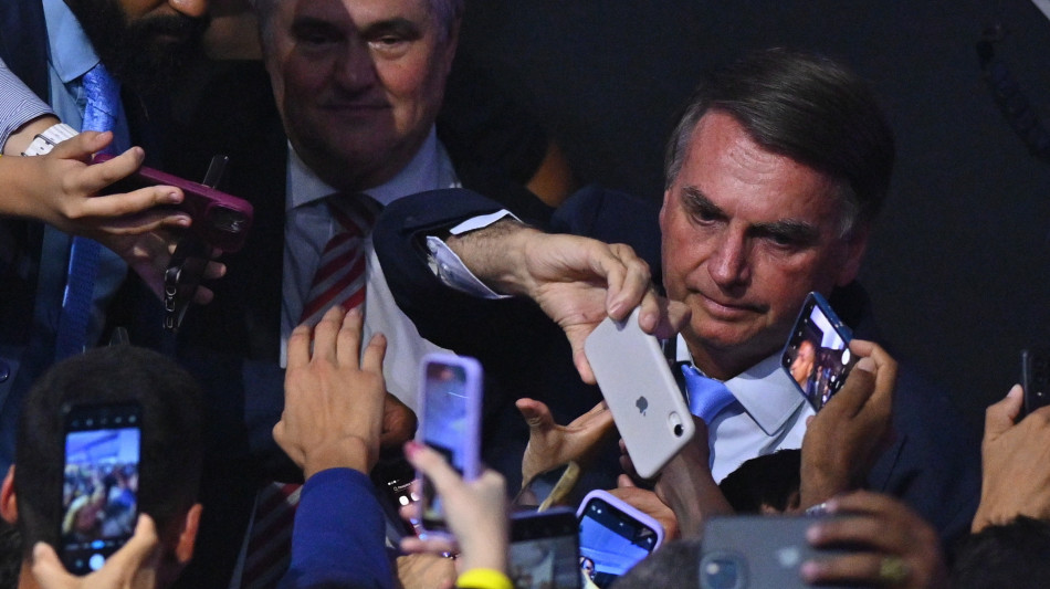 Bolsonaro chiede applauso per Musk durante manifestazione a Rio