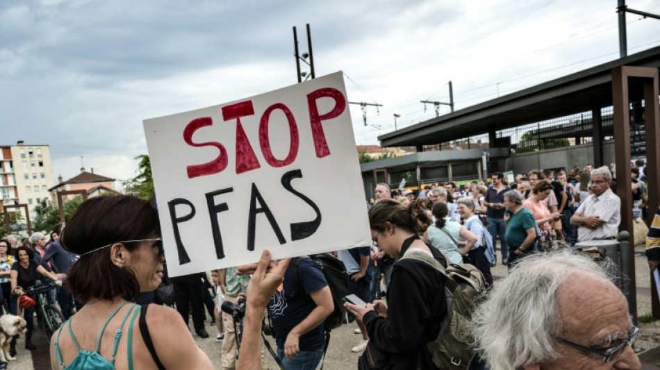 Bericht: Lobbyverbände gehen massiv gegen PFAS-Verbot vor