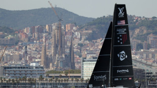 Americans, Swiss snatch lifeline in Louis Vuitton Cup