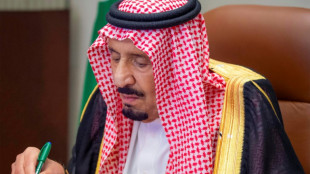 El príncipe heredero de Arabia Saudita envía un mensaje tranquilizador sobre la salud del rey Salmán