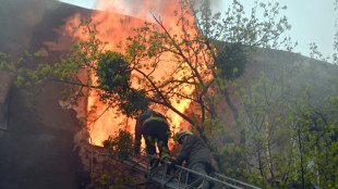 L'Ukraine accuse les Russes de vouloir "détruire le Donbass" qui continuera d'être défendu