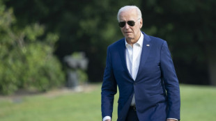 Biden, très déterminé, exhorte son parti à "se rassembler" autour de lui