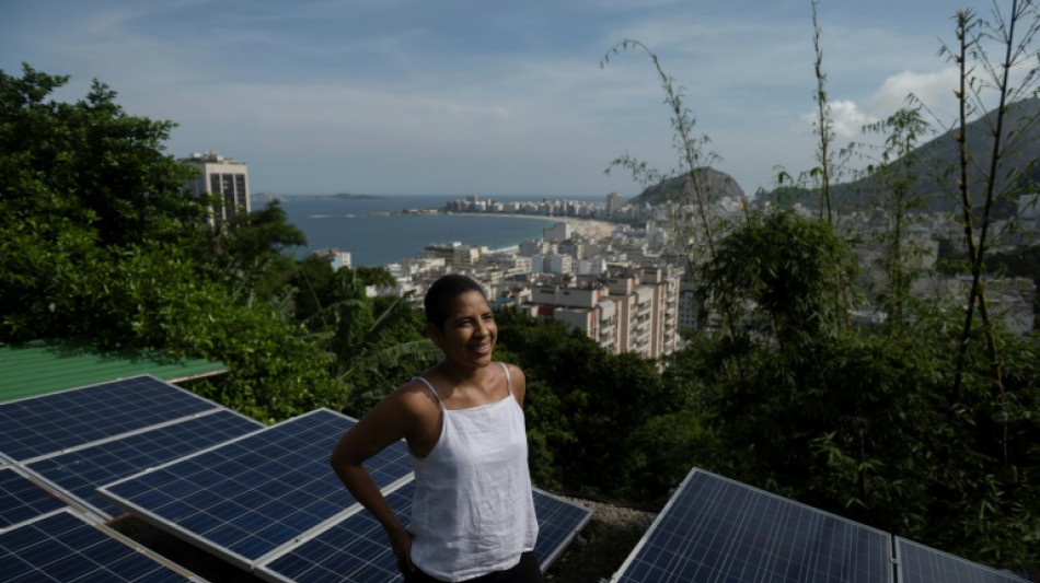 Au Brésil, une favela de Rio tourne à l'énergie solaire  