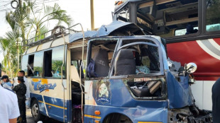 Al menos 17 muertos al chocar dos autobuses en una ruta de Honduras