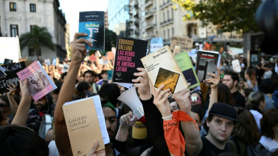 Argentine: manifestations massives pour défendre l'université publique contre l'austérité